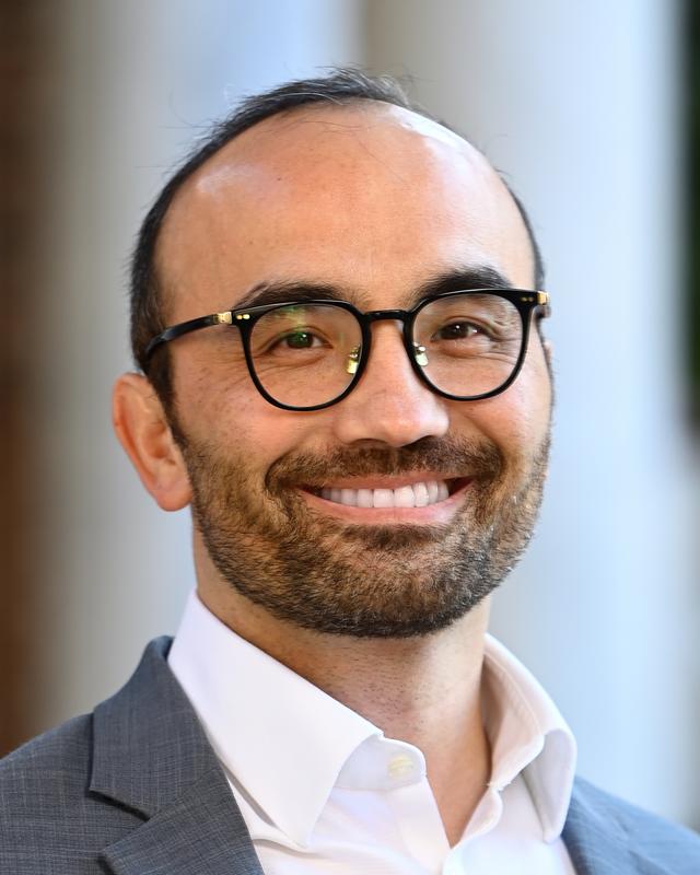 Dr. Ryan Calder